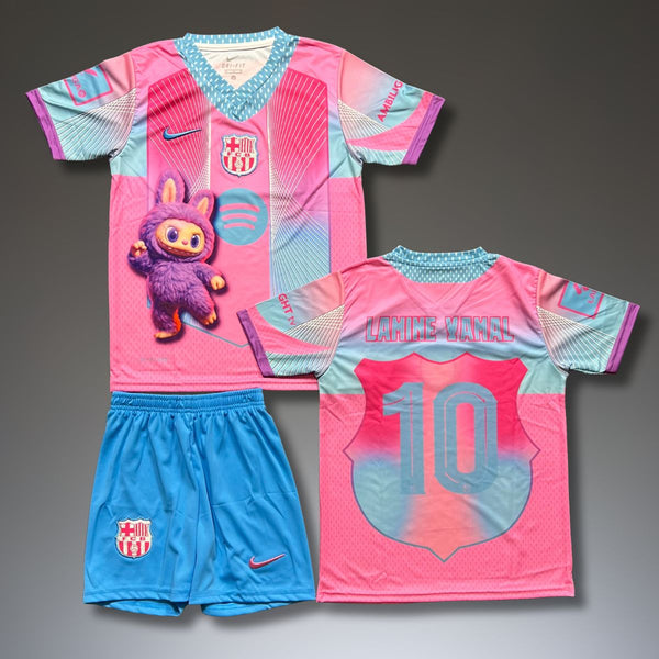 Детско-юношески футболен екип Барселона, Ямал. Специално розово Лабубу издание